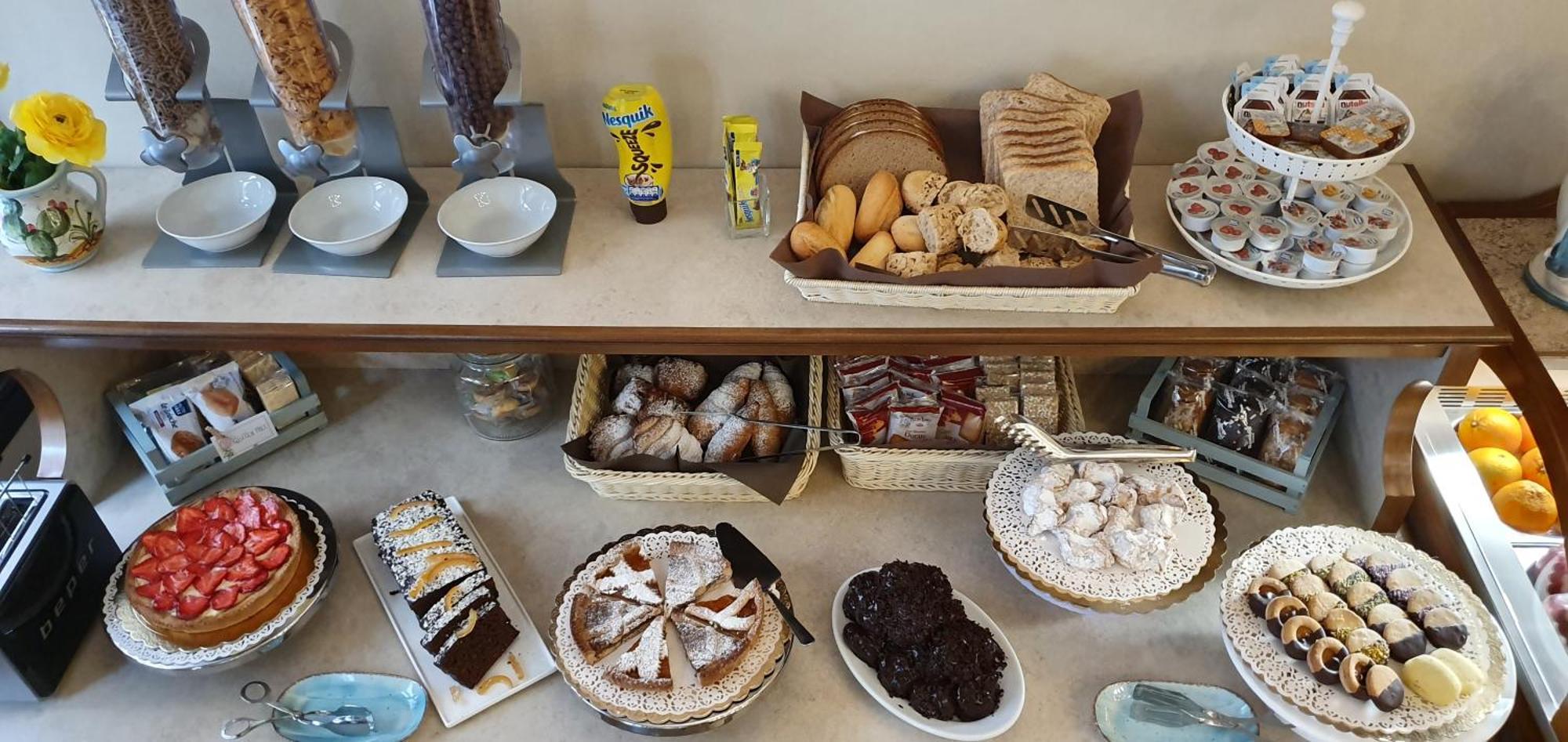 Ines Bed And Breakfast 贾迪尼-纳克索斯 外观 照片